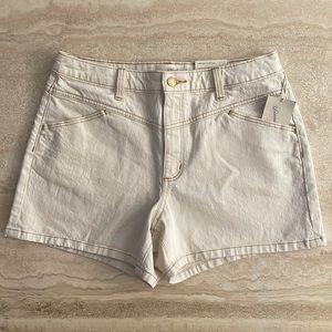 Universal Threads High Rise Stretch Midi Shorts Ecru Beige